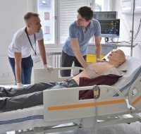 Медицинский факультет в Градец-Кралове 4
