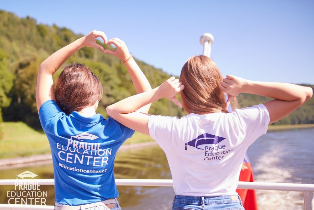 Стипендії та гранти в Чехії у 2025+: де шукати і як вигравати - 1