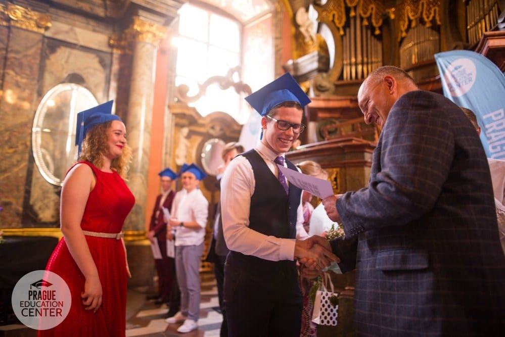 O NAŠEM STŘEDISKU - 0-2