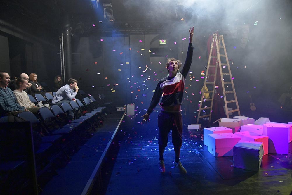 изучение альтернативного театра в Чехии