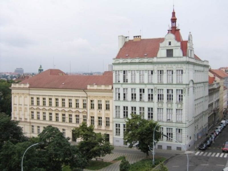 Vysoká škola finanční a správní, МВА программа