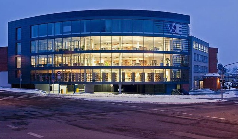 ВЫСШАЯ ШКОЛА ЭКОНОМИКИ В ПРАГЕ (VYSOK&Aacute; &Scaron;KOLA EKONOMICK&Aacute; V PRAZE)