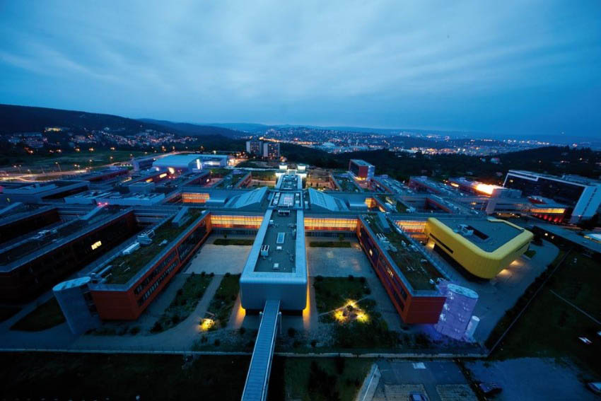 масариков университет