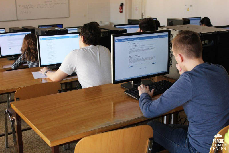 Профильная подготовка иностранцев в вузы Чехии