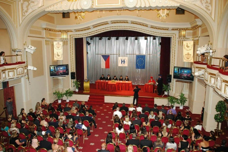 Институт Отельного бизнеса в Праге, Чехия