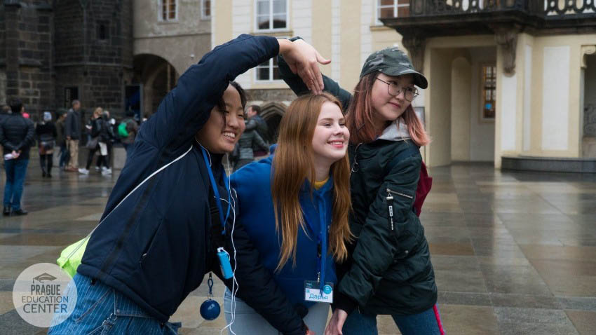 Учёные и изобретатели часто получают признание за инновации, которые улучшают условия жизни человека, но именно инженеры играют важную роль в том, чтобы сделать эти инновации доступными для всего мира.