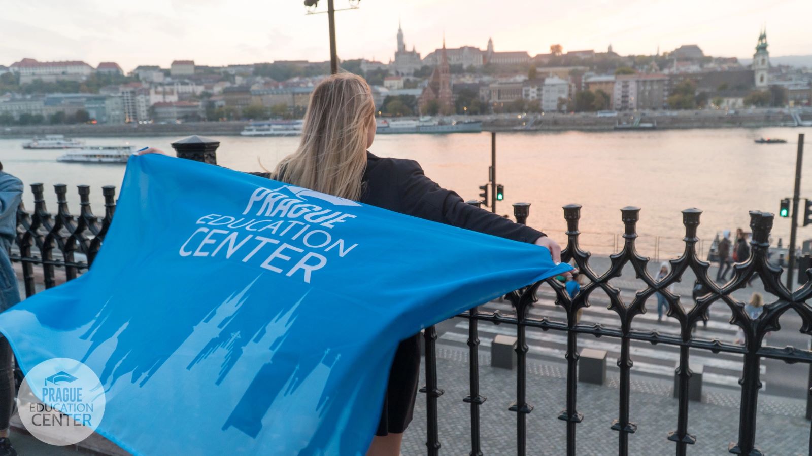 Как получить стипендию? Прежде всего необходимо подать заявление и заполнить анкету. На сайтах чешских университетов есть разделы, посвященные стипендиям. 