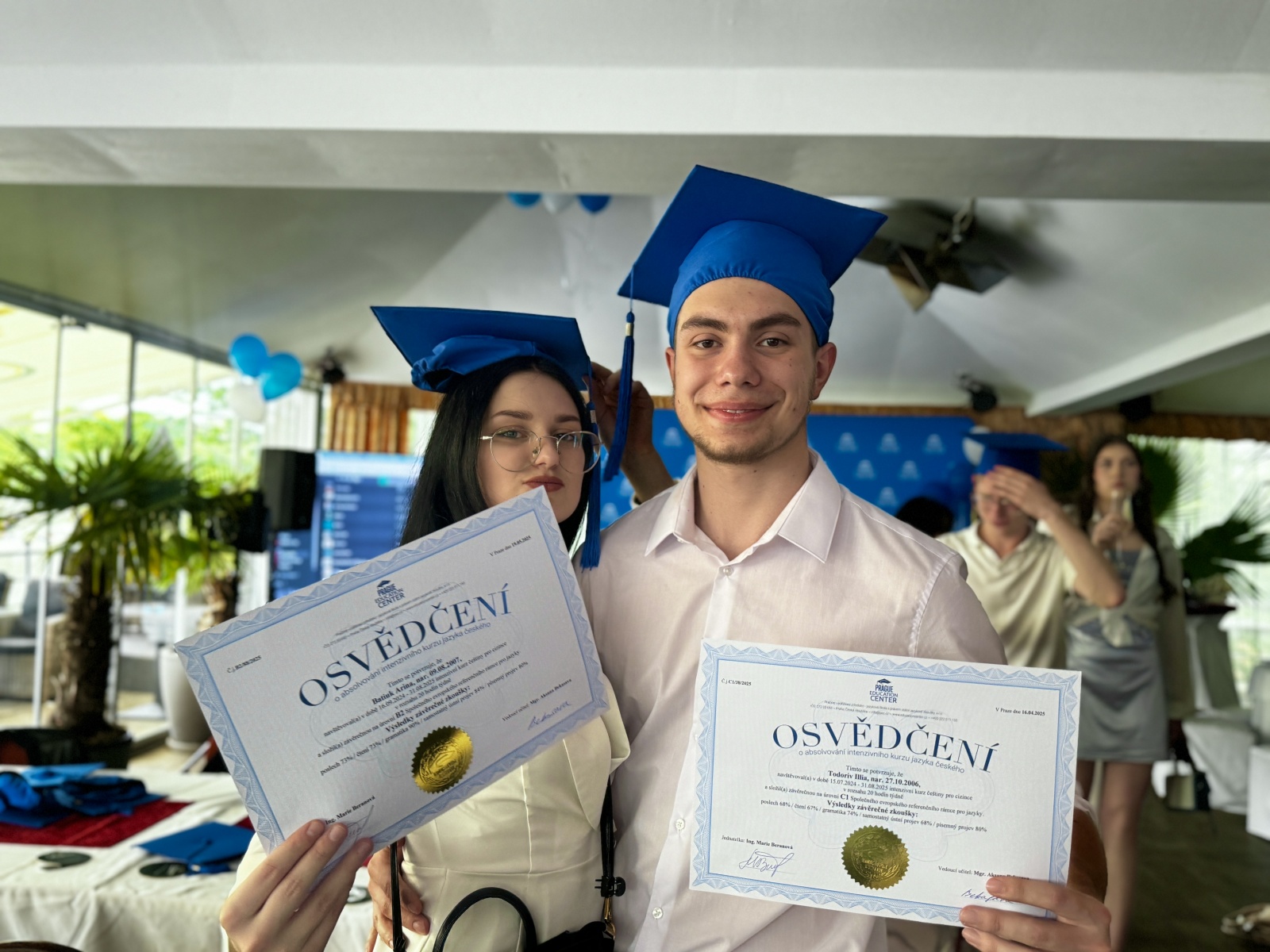 Большую часть учебного процесса, кроме теоретических и практических занятий, занимает написание научной диссертации по проделанной исследовательской работе.