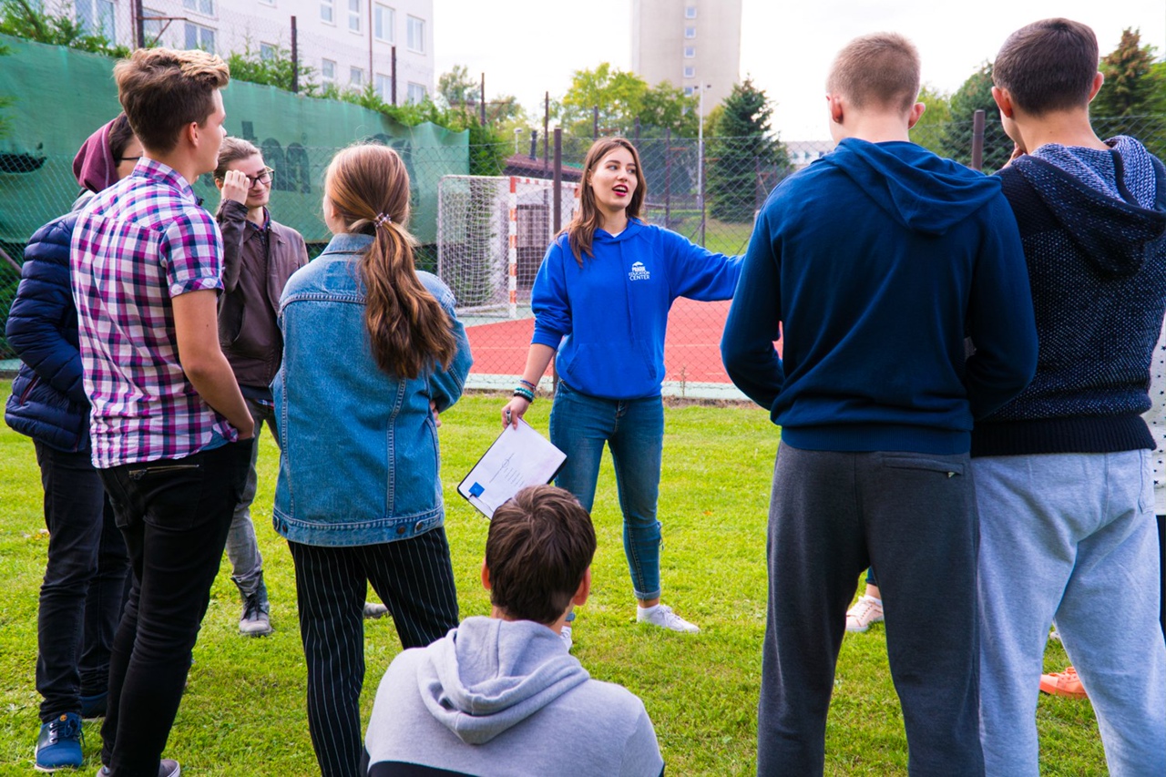 На думку фахівців, вивчити абсолютно нову мову до рівня В2, який потрібен для вступу в державні ВНЗ, за короткий період можливо при відповідній методиці навчання.