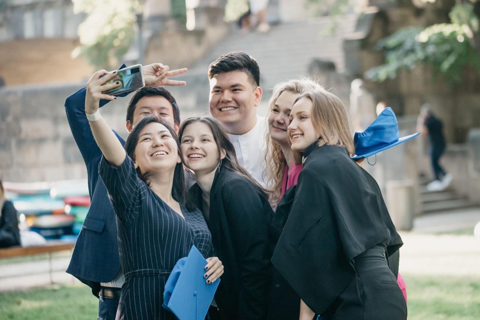 Стажування передбачає навчання працівника в процесі трудової діяльності і є однією з форм підвищення кваліфікації