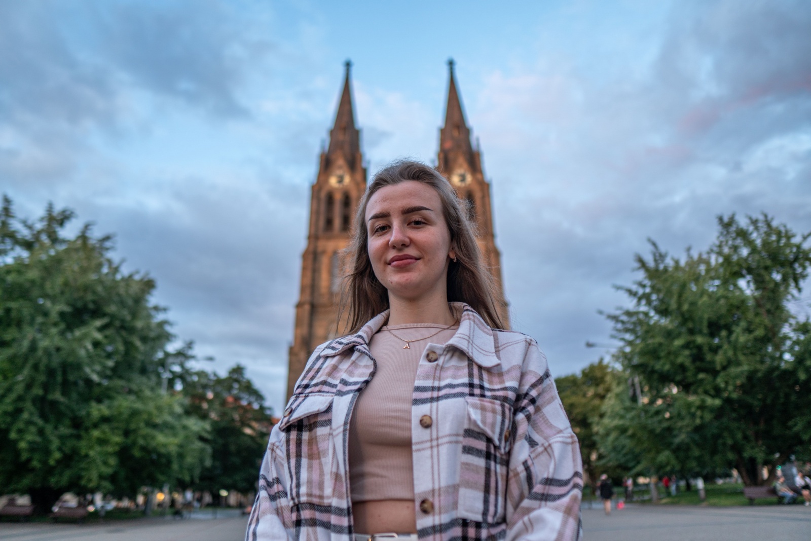 Фахівці в сфері IT. Сфера інформаційних технологій залишається на піку популярності. Найбільш затребувані — професіонали з розробки програмного забезпечення, кібербезпеки та аналізу даних Data Science.