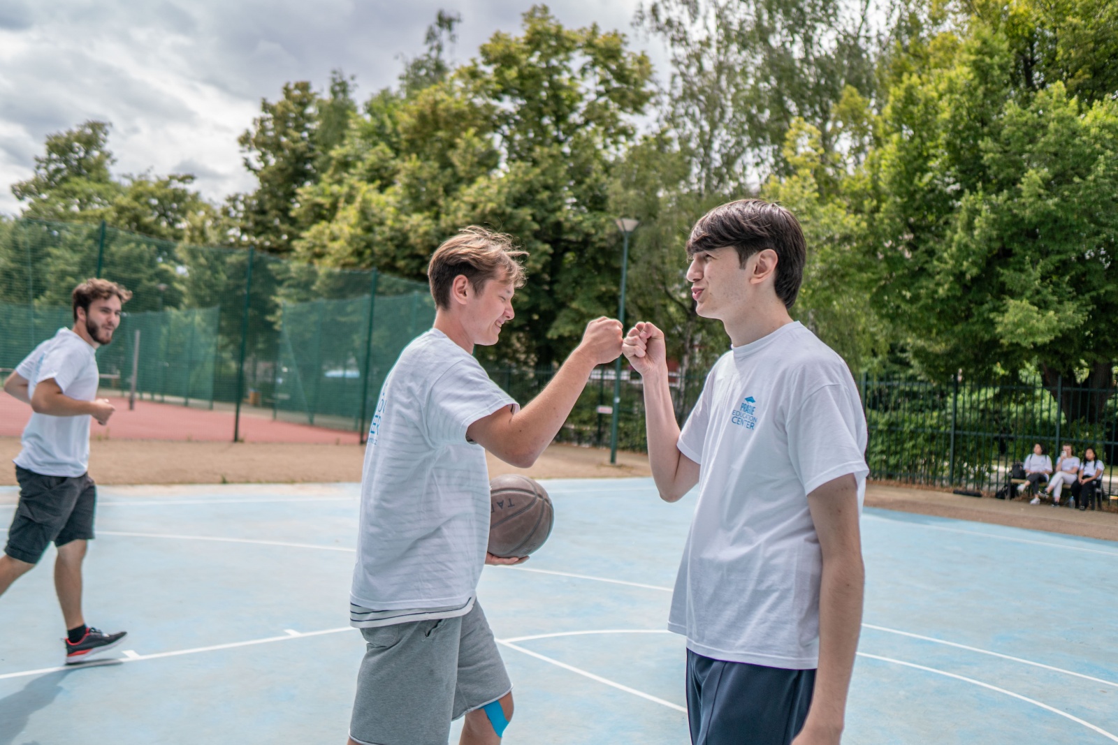 (відвідування спортивних заходів студентам Prague Education Center)